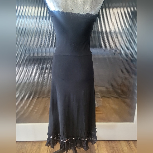 Unique Fitted Strapless Dress - Picture 3 of 4